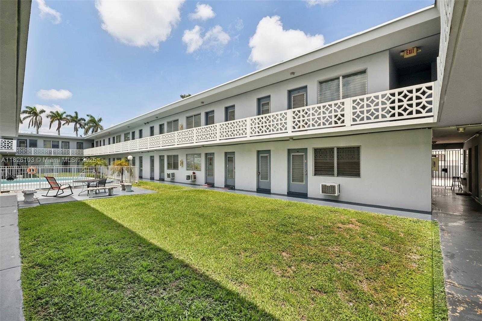 Small Image of 12665 NORTH EAST 16TH AVE #22, North Miami Number 23