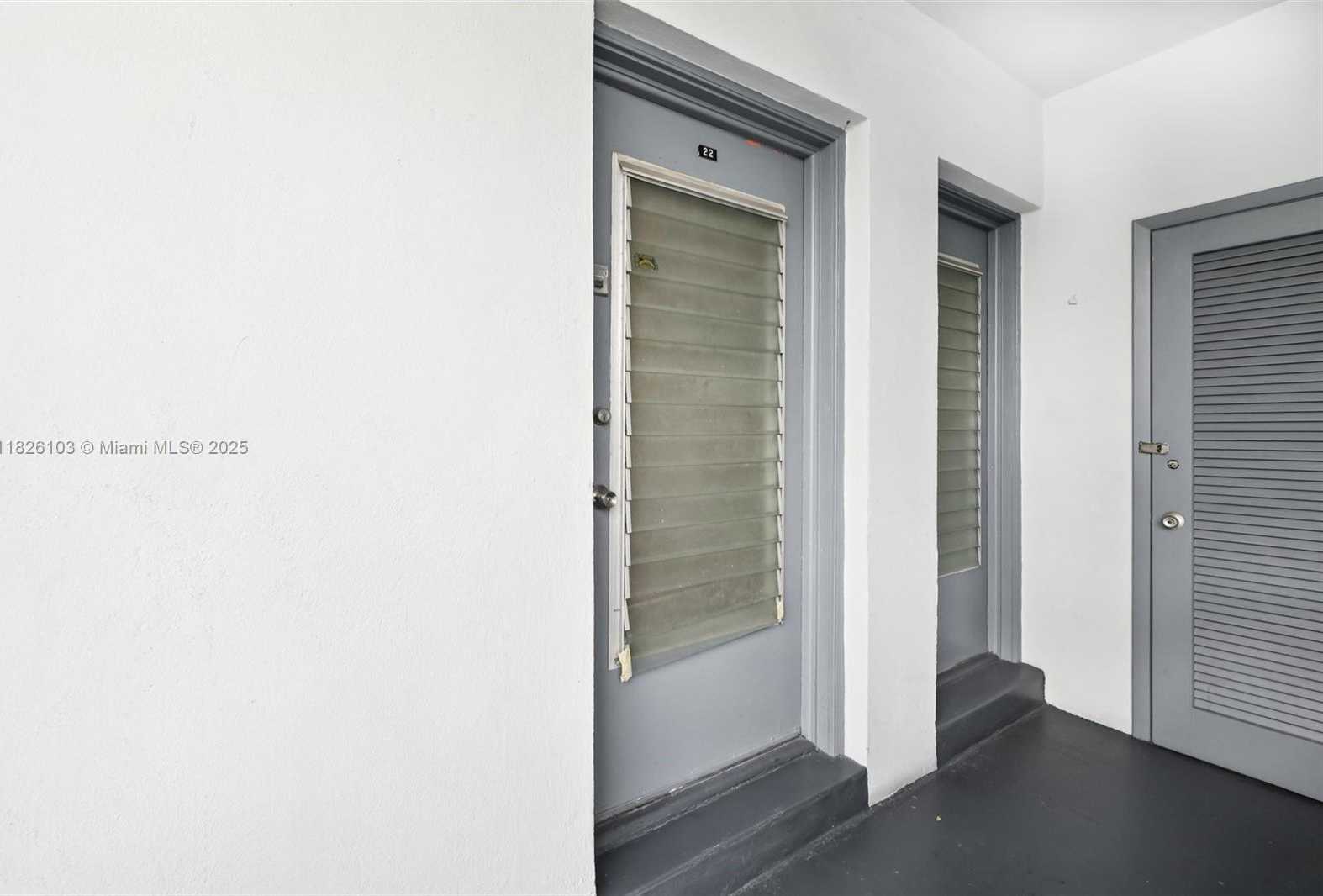 Small Image of 12665 NORTH EAST 16TH AVE #22, North Miami Number 4