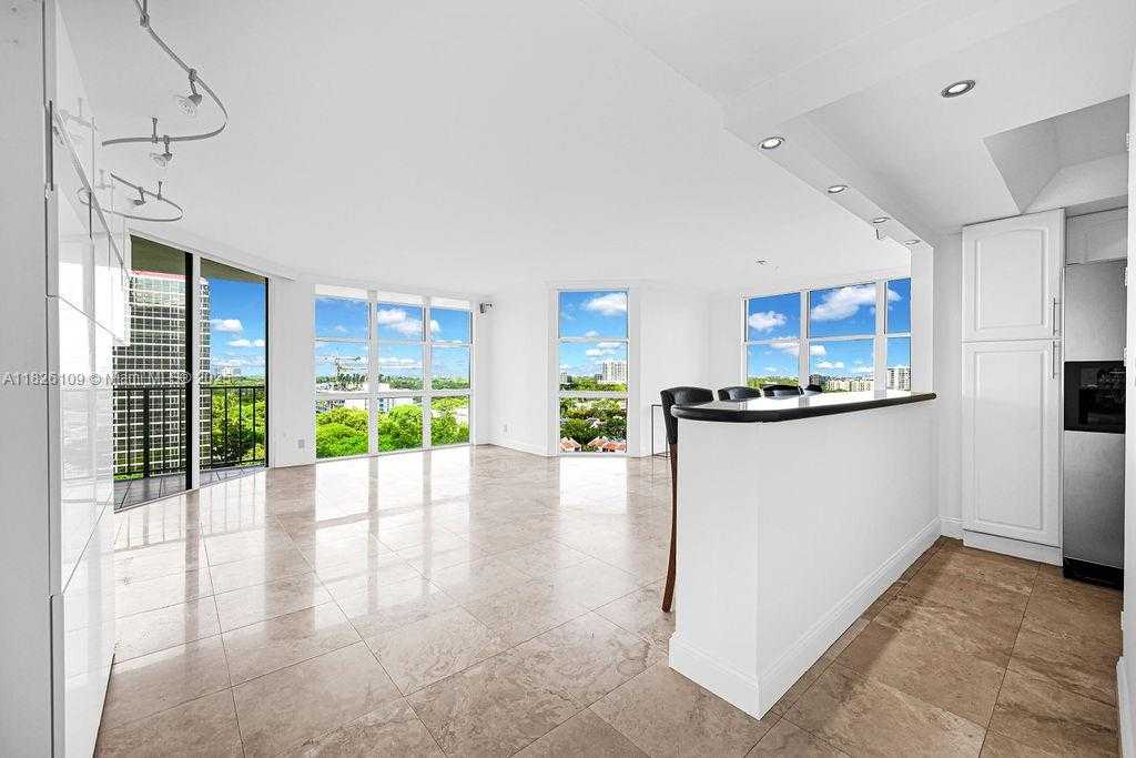Small Image of 1915 BRICKELL AVE #C1213, Miami Number 2