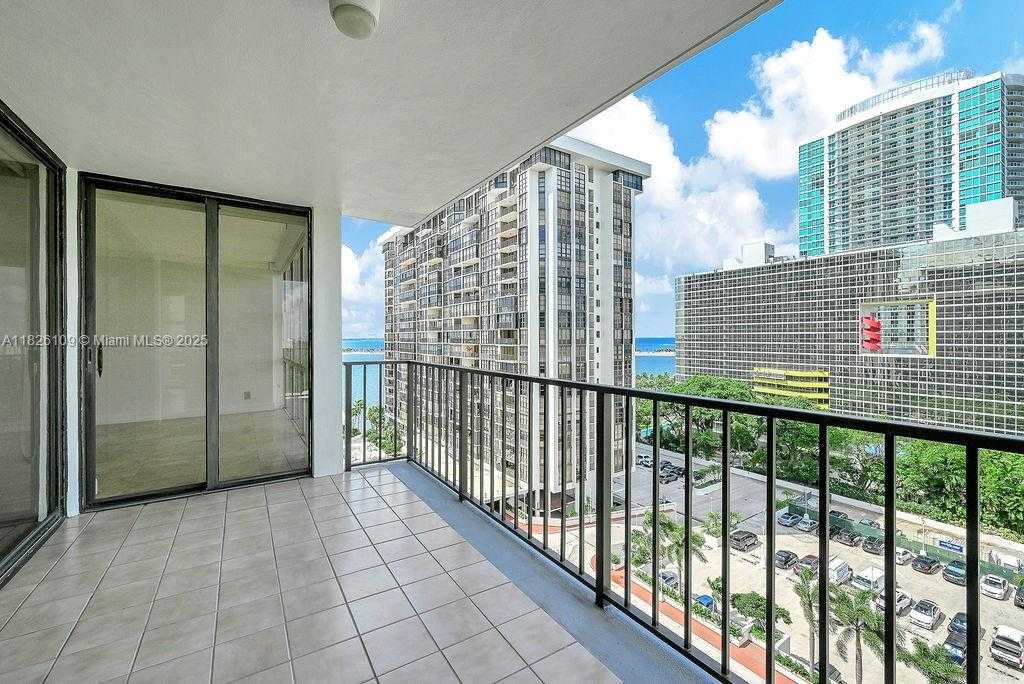 Small Image of 1915 BRICKELL AVE #C1213, Miami Number 33