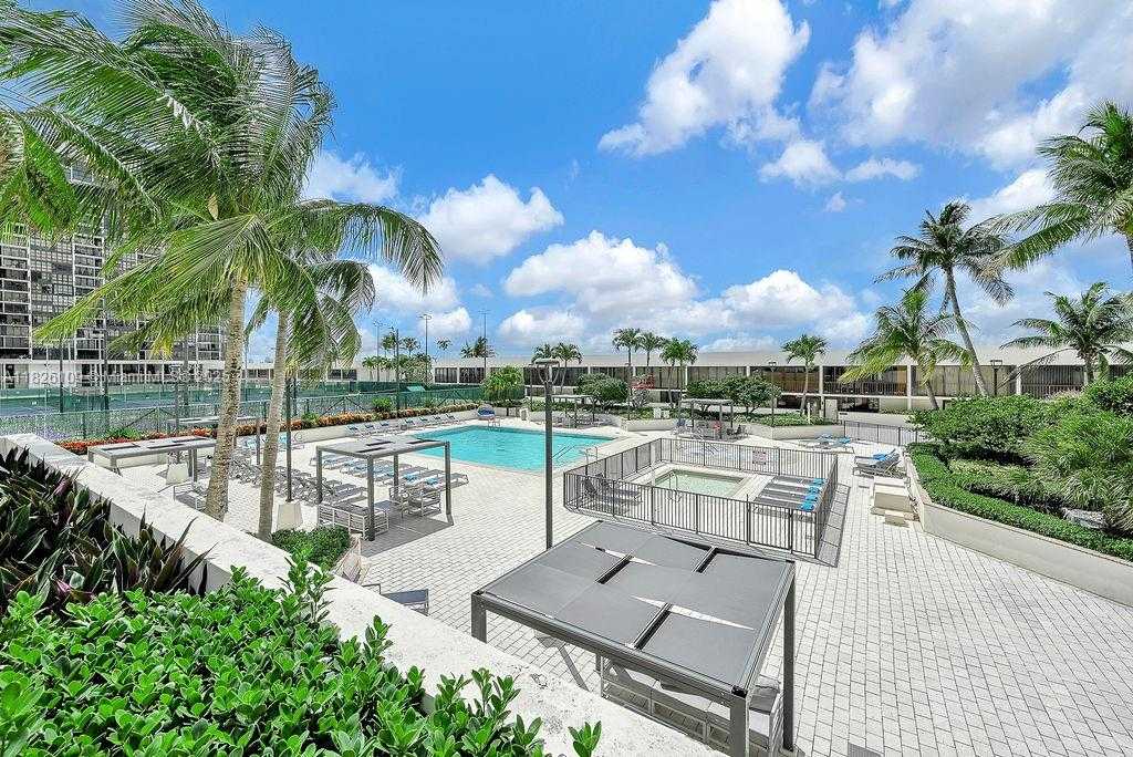 Small Image of 1915 BRICKELL AVE #C1213, Miami Number 41