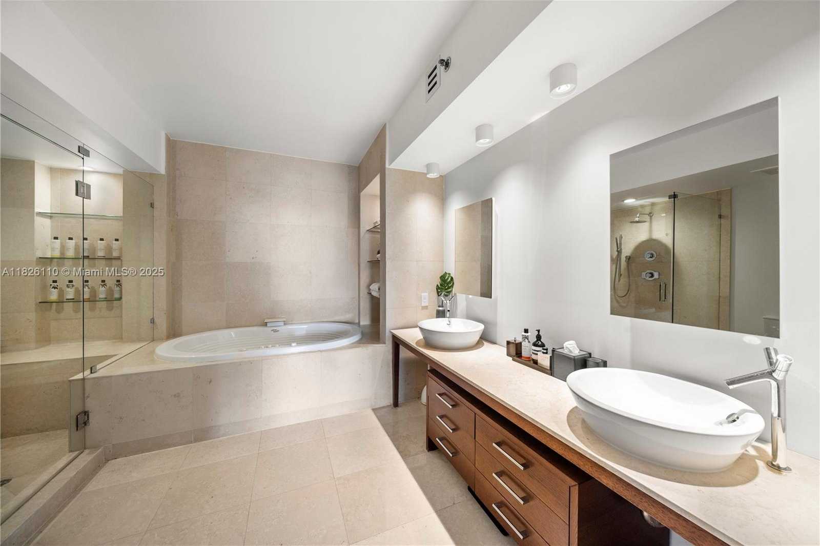 Small Image of 450 ALTON RD #2705, Miami Beach Number 27