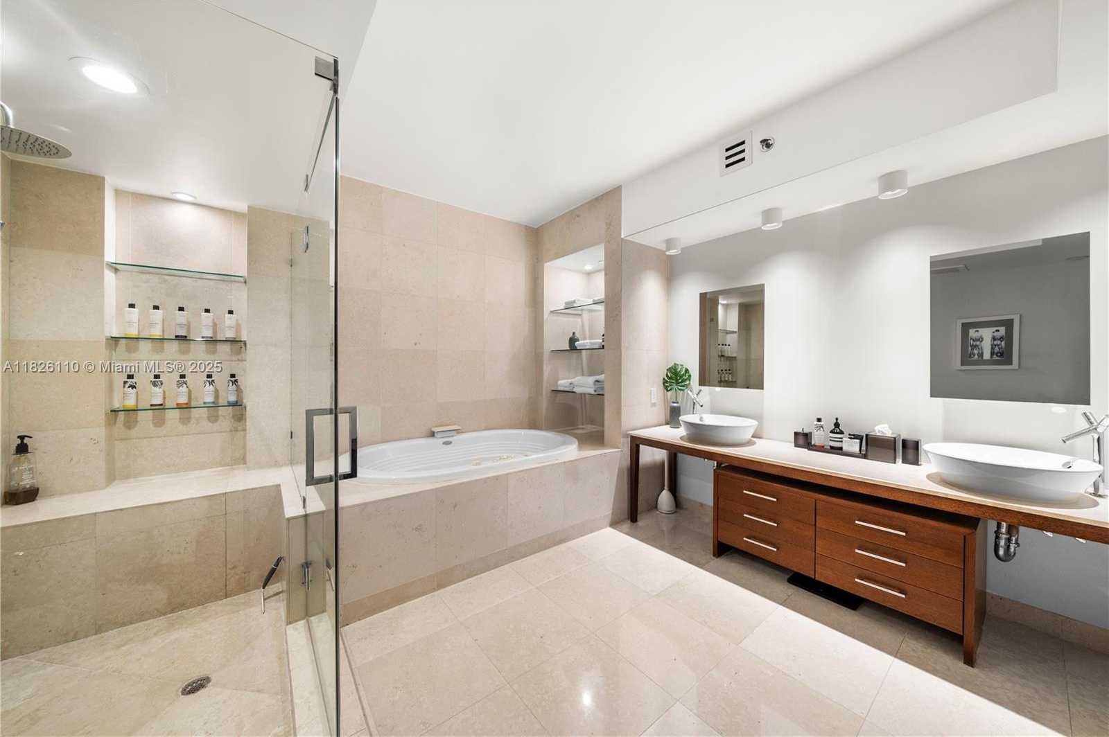 Small Image of 450 ALTON RD #2705, Miami Beach Number 29