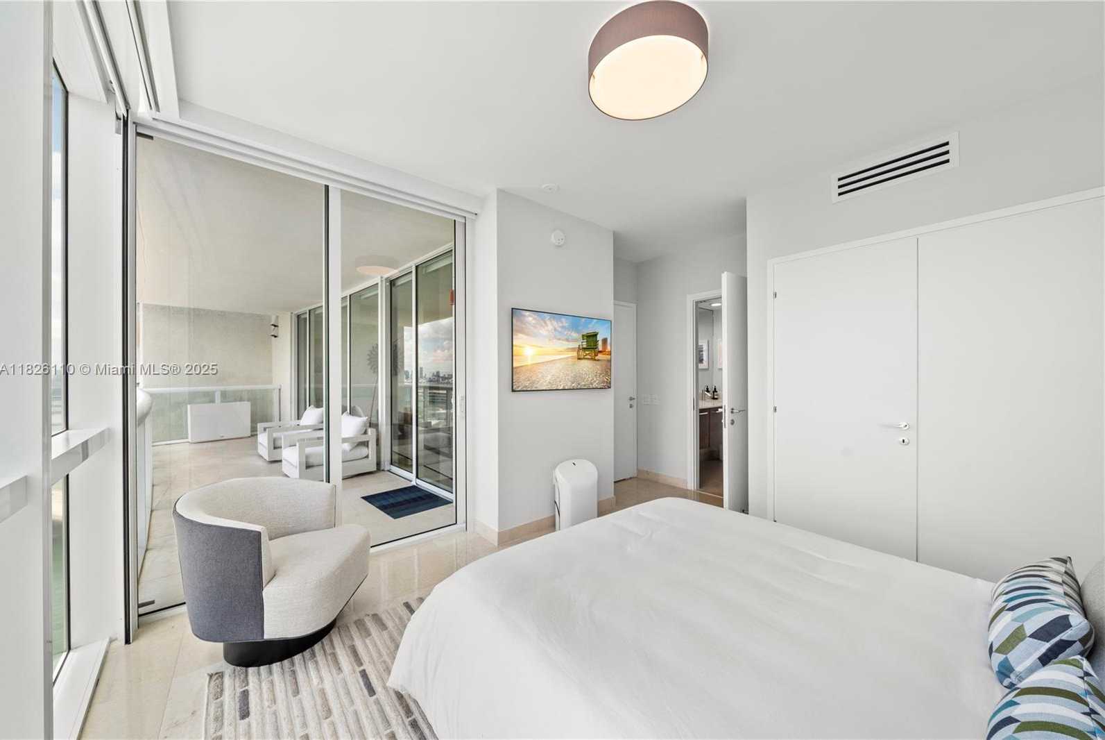 Small Image of 450 ALTON RD #2705, Miami Beach Number 34