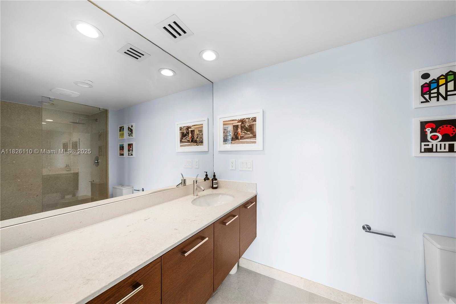 Small Image of 450 ALTON RD #2705, Miami Beach Number 36