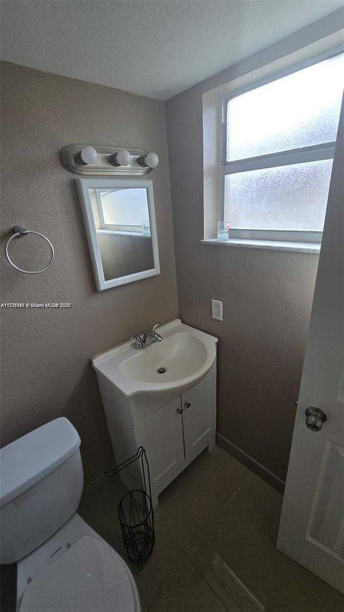 Small Image of 101 NORTH EAST 41ST ST #D62, Oakland Park Number 12