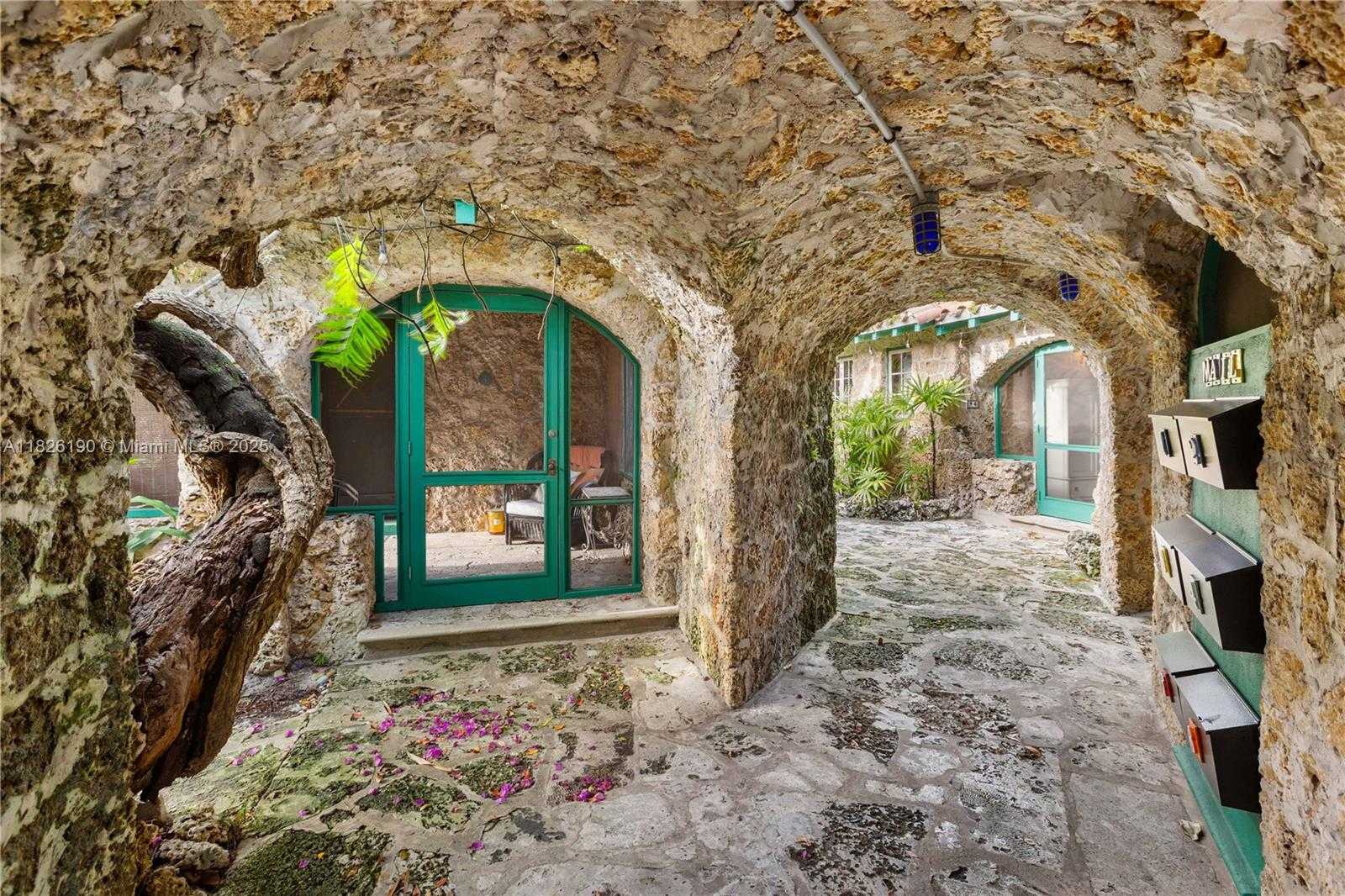 Small Image of 1301 MILAN AVE #1, Coral Gables Number 13