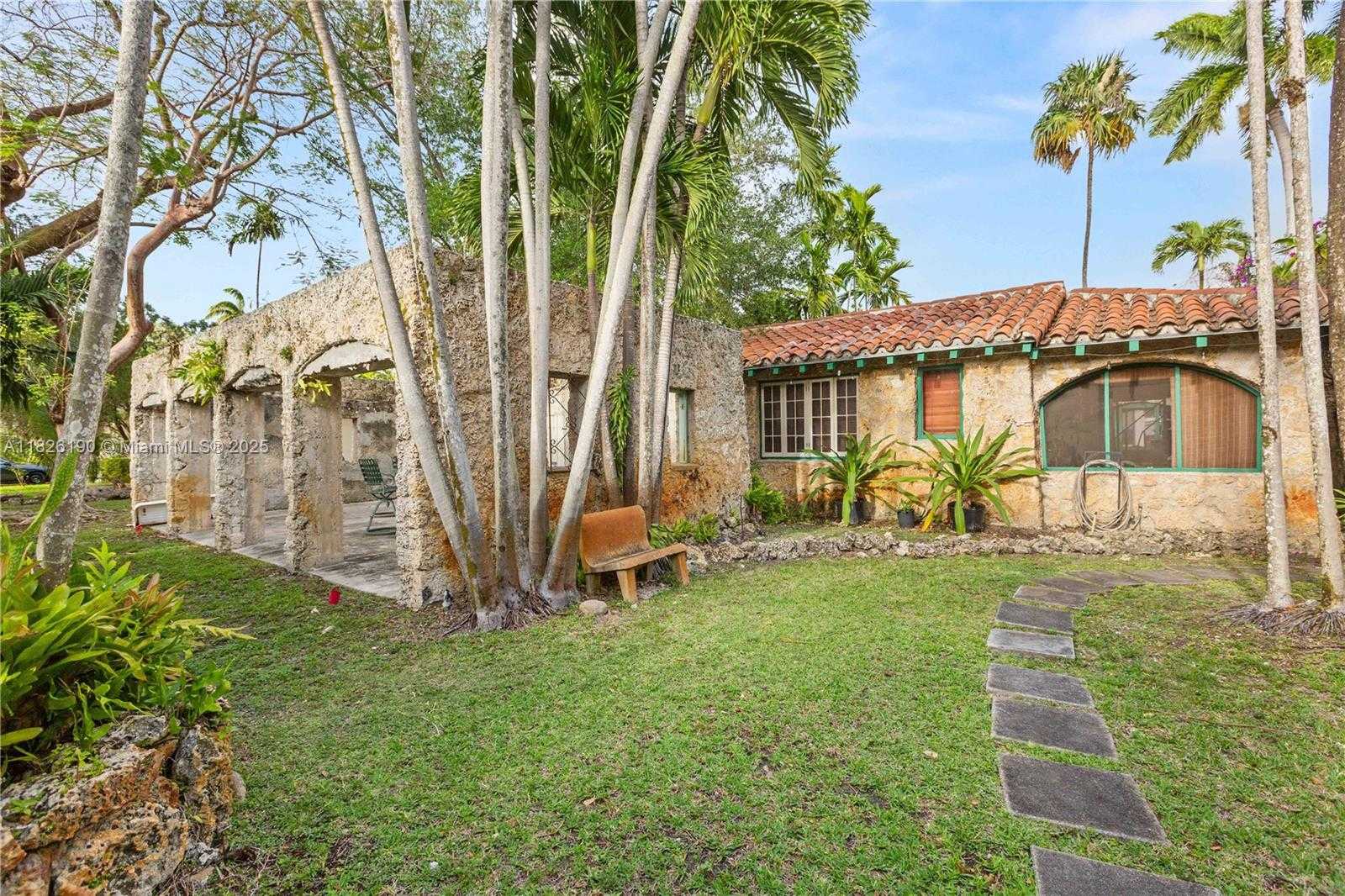 Small Image of 1301 MILAN AVE #1, Coral Gables Number 14