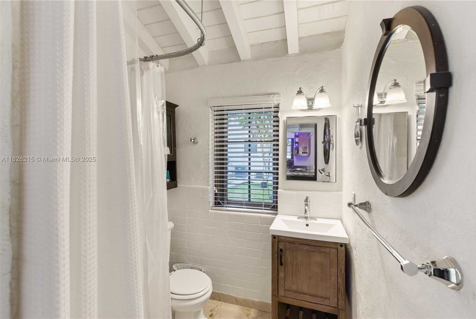 Small Image of 1301 MILAN AVE #3, Coral Gables Number 2