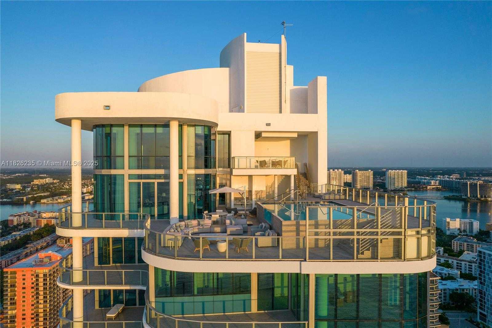 Small Image of 17475 COLLINS AVE #PH3201, Sunny Isles Beach Number 3
