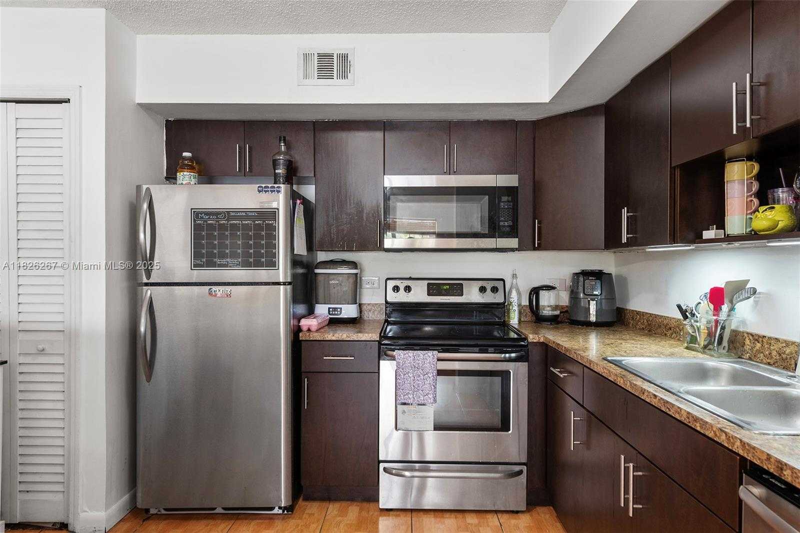 Small Image of 3660 NORTH 56TH AVE #602, Hollywood Number 9