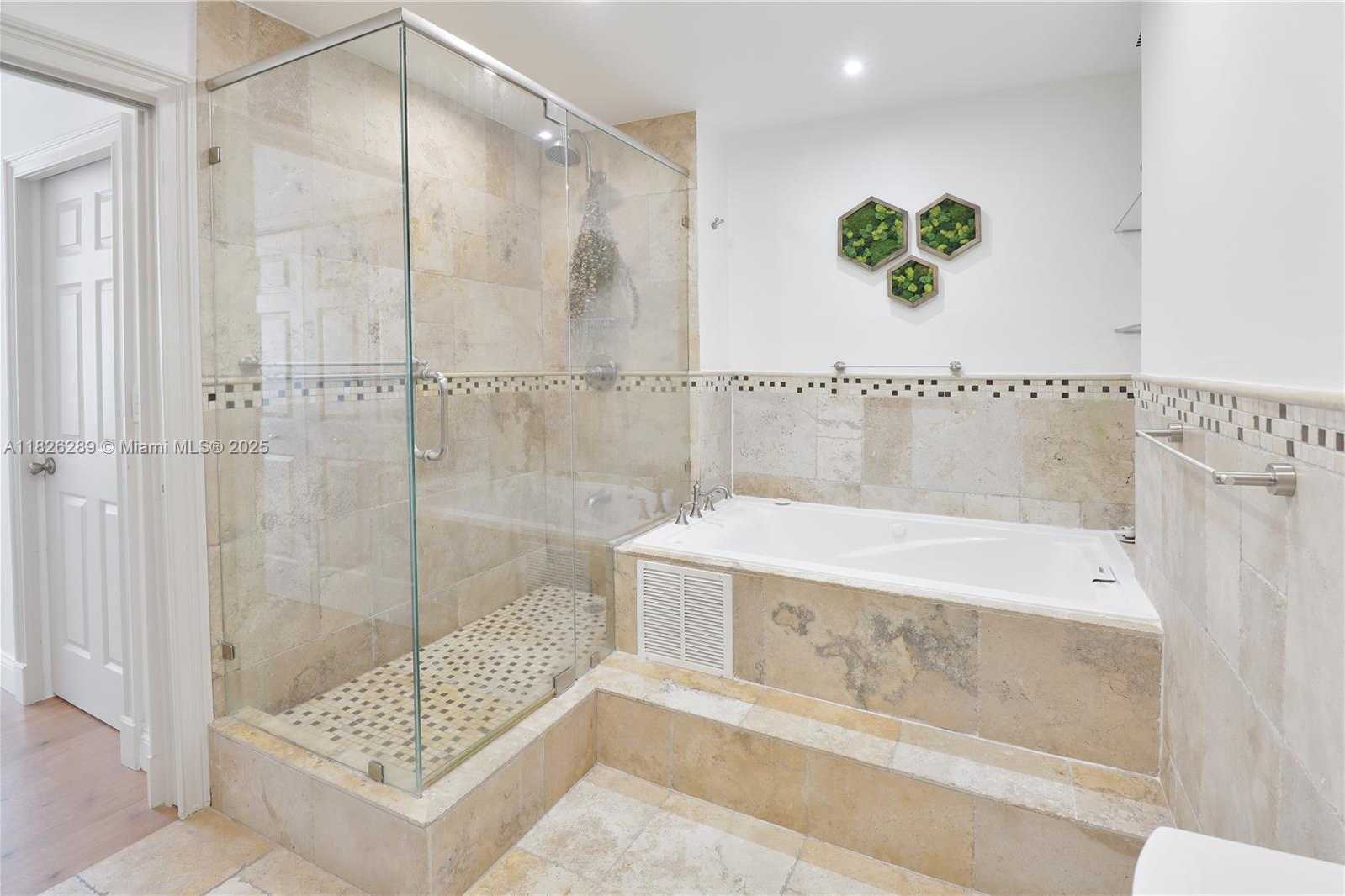 Small Image of 6770 INDIAN CREEK DR #TE, Miami Beach Number 9
