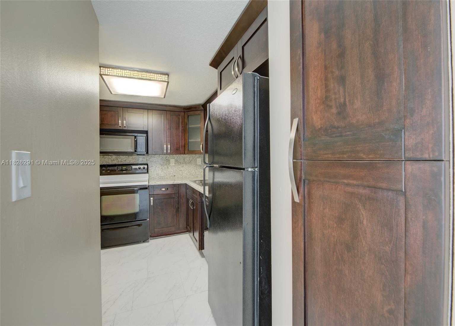 Small Image of 1621 COLLINS AVE #708, Miami Beach Number 15