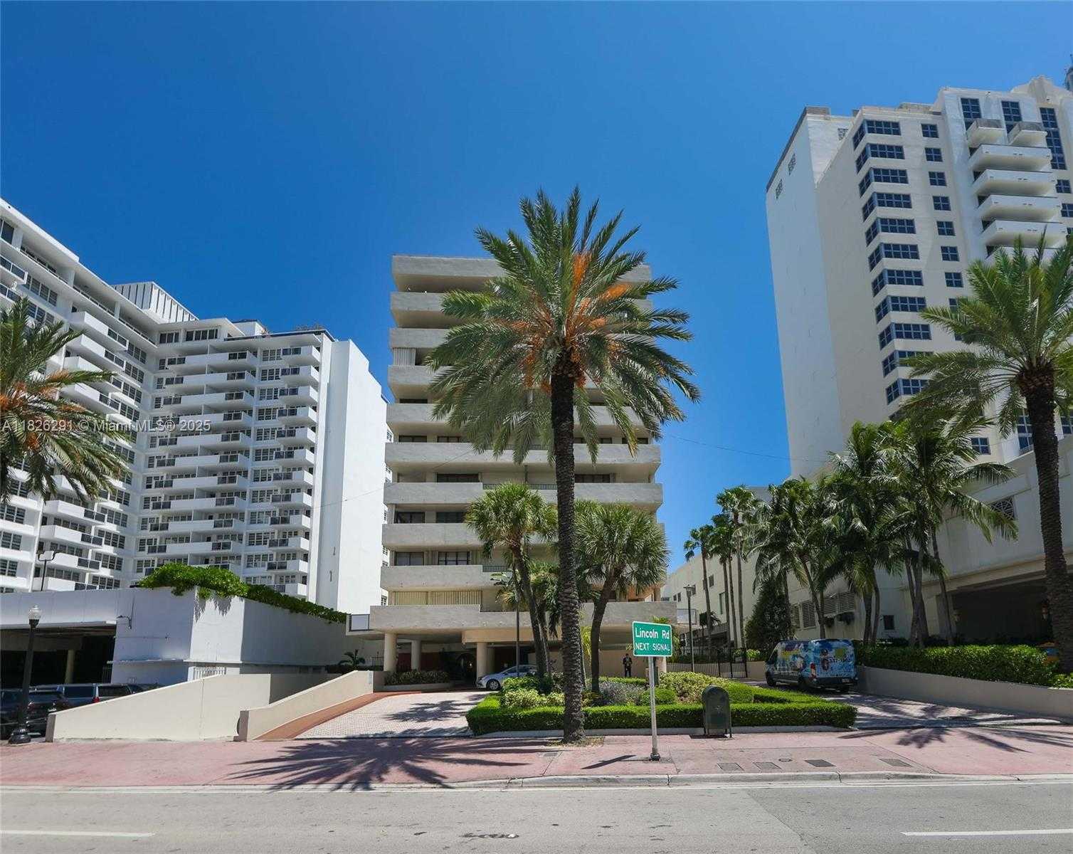 Small Image of 1621 COLLINS AVE #708, Miami Beach Number 2