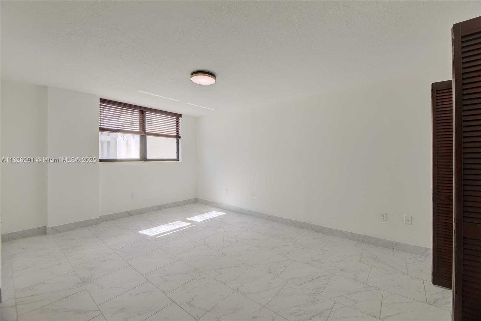 Small Image of 1621 COLLINS AVE #708, Miami Beach Number 20