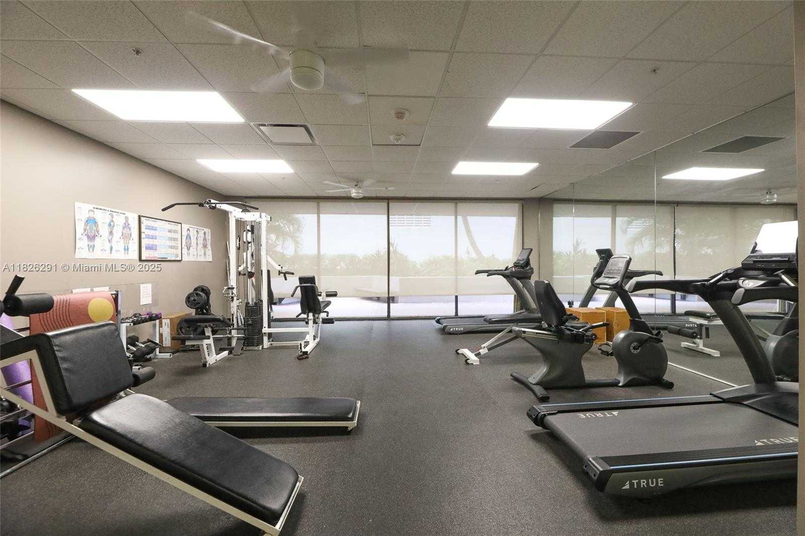 Small Image of 1621 COLLINS AVE #708, Miami Beach Number 32