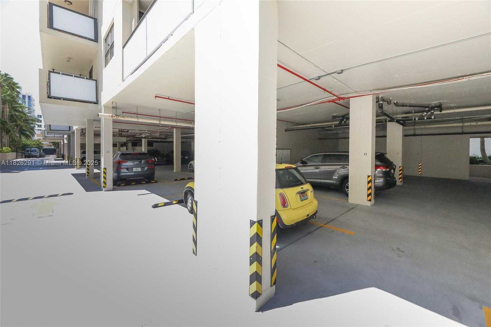 Small Image of 1621 COLLINS AVE #708, Miami Beach Number 36