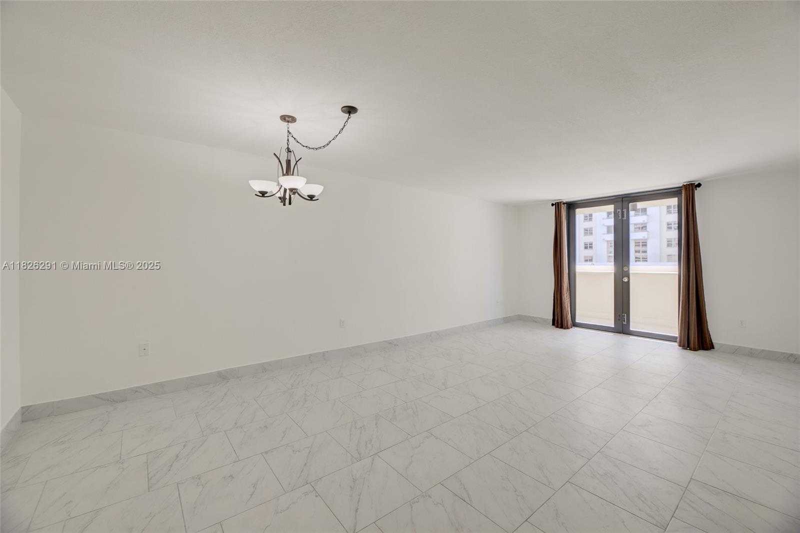 Small Image of 1621 COLLINS AVE #708, Miami Beach Number 6