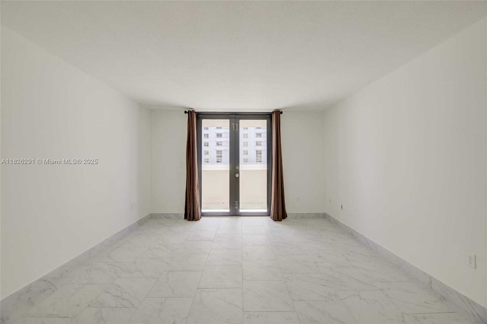 Small Image of 1621 COLLINS AVE #708, Miami Beach Number 7