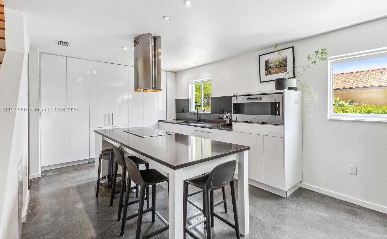 Small Image of 208 JEFFERSON AVENUE #112, Miami Beach Number 10