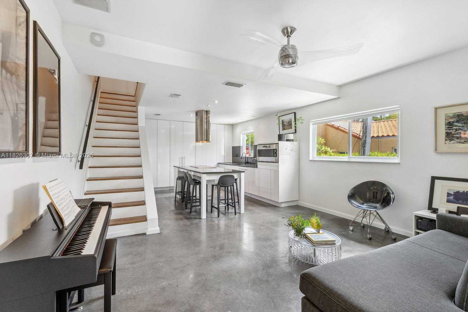 Small Image of 208 JEFFERSON AVENUE #112, Miami Beach Number 7