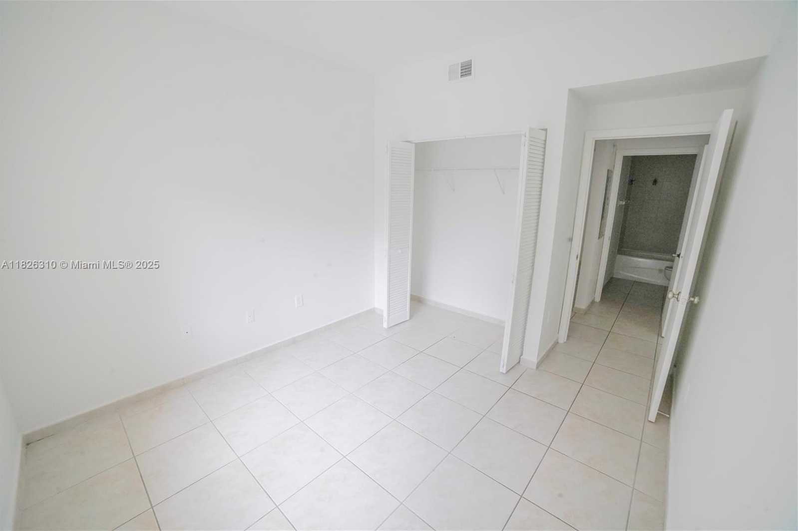 Small Image of 7200 NORTH WEST 114 AVE #305, Doral Number 16