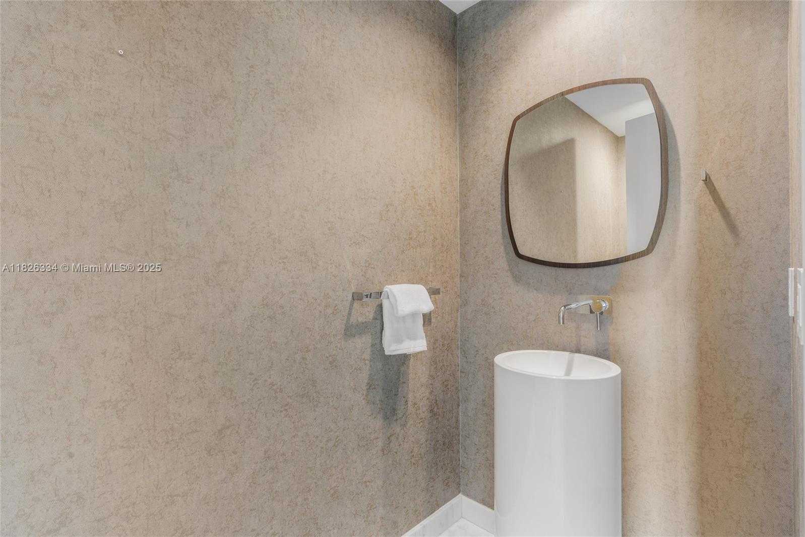 Small Image of 10203 COLLINS AVE #1603, Bal Harbour Number 20