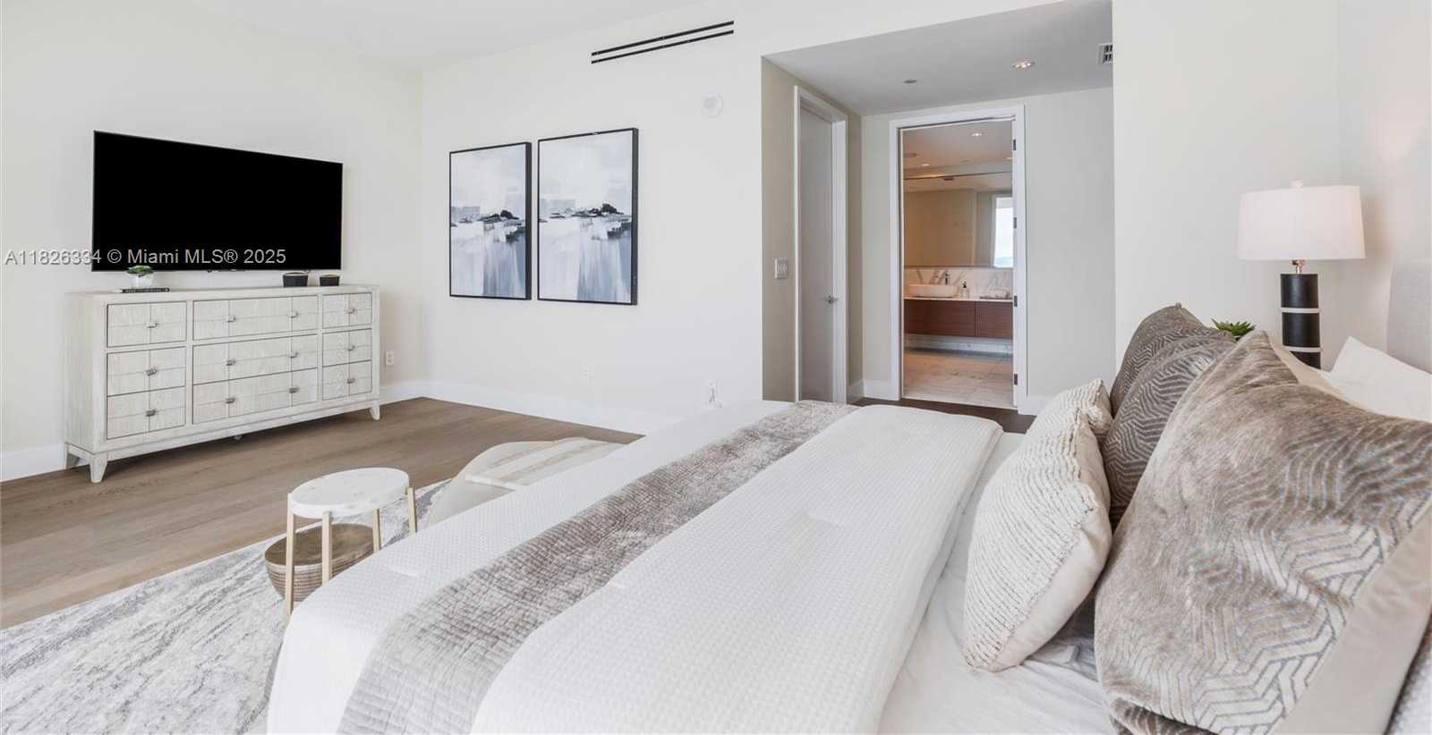 Small Image of 10203 COLLINS AVE #1603, Bal Harbour Number 8