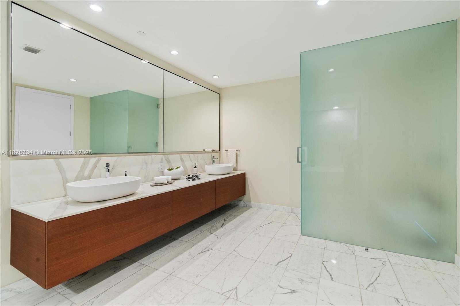 Small Image of 10203 COLLINS AVE #1603, Bal Harbour Number 9