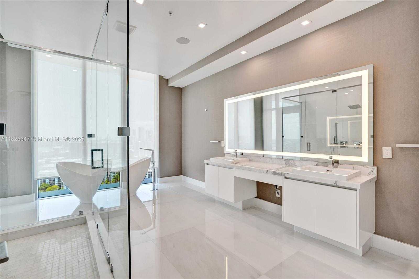 Small Image of 300 SUNNY ISLES BLVD #4-TS-04, Sunny Isles Beach Number 33