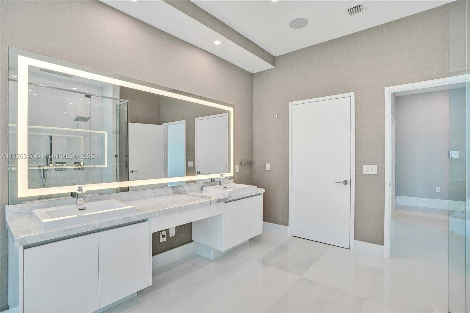 Small Image of 300 SUNNY ISLES BLVD #4-TS-04, Sunny Isles Beach Number 35