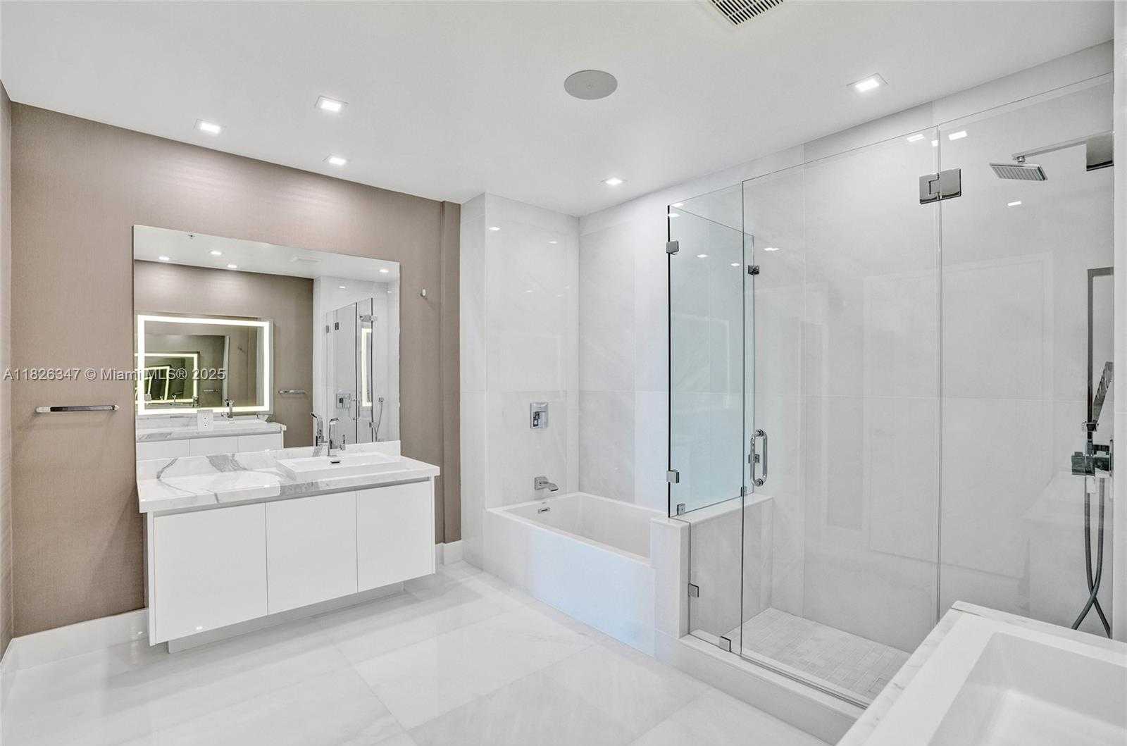 Small Image of 300 SUNNY ISLES BLVD #4-TS-04, Sunny Isles Beach Number 39