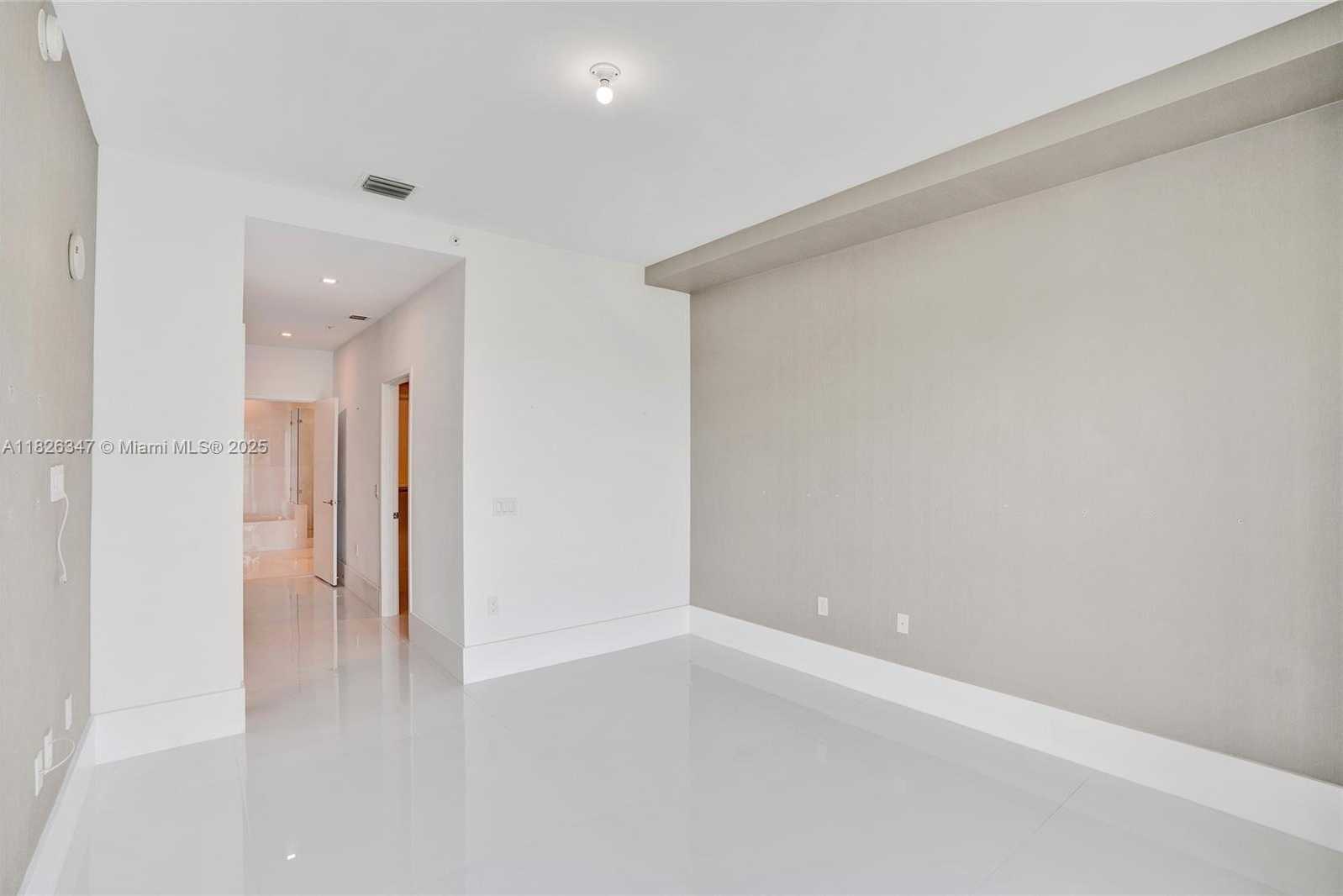 Small Image of 300 SUNNY ISLES BLVD #4-TS-04, Sunny Isles Beach Number 47