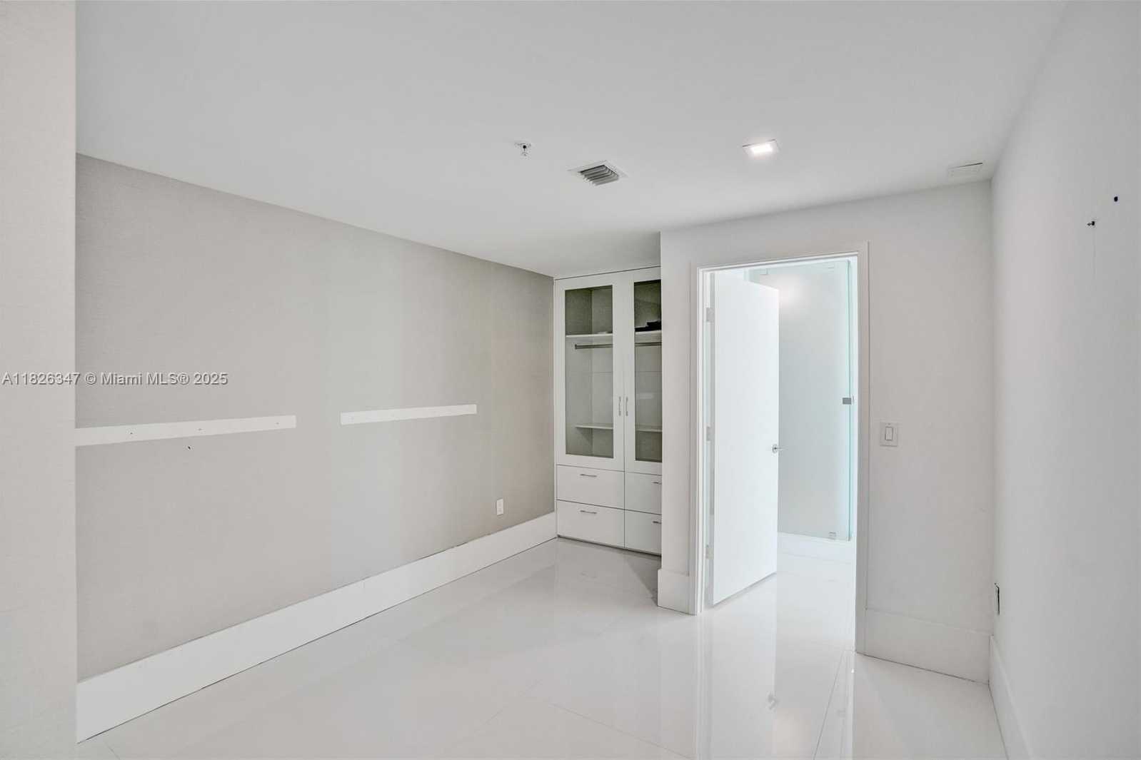 Small Image of 300 SUNNY ISLES BLVD #4-TS-04, Sunny Isles Beach Number 75