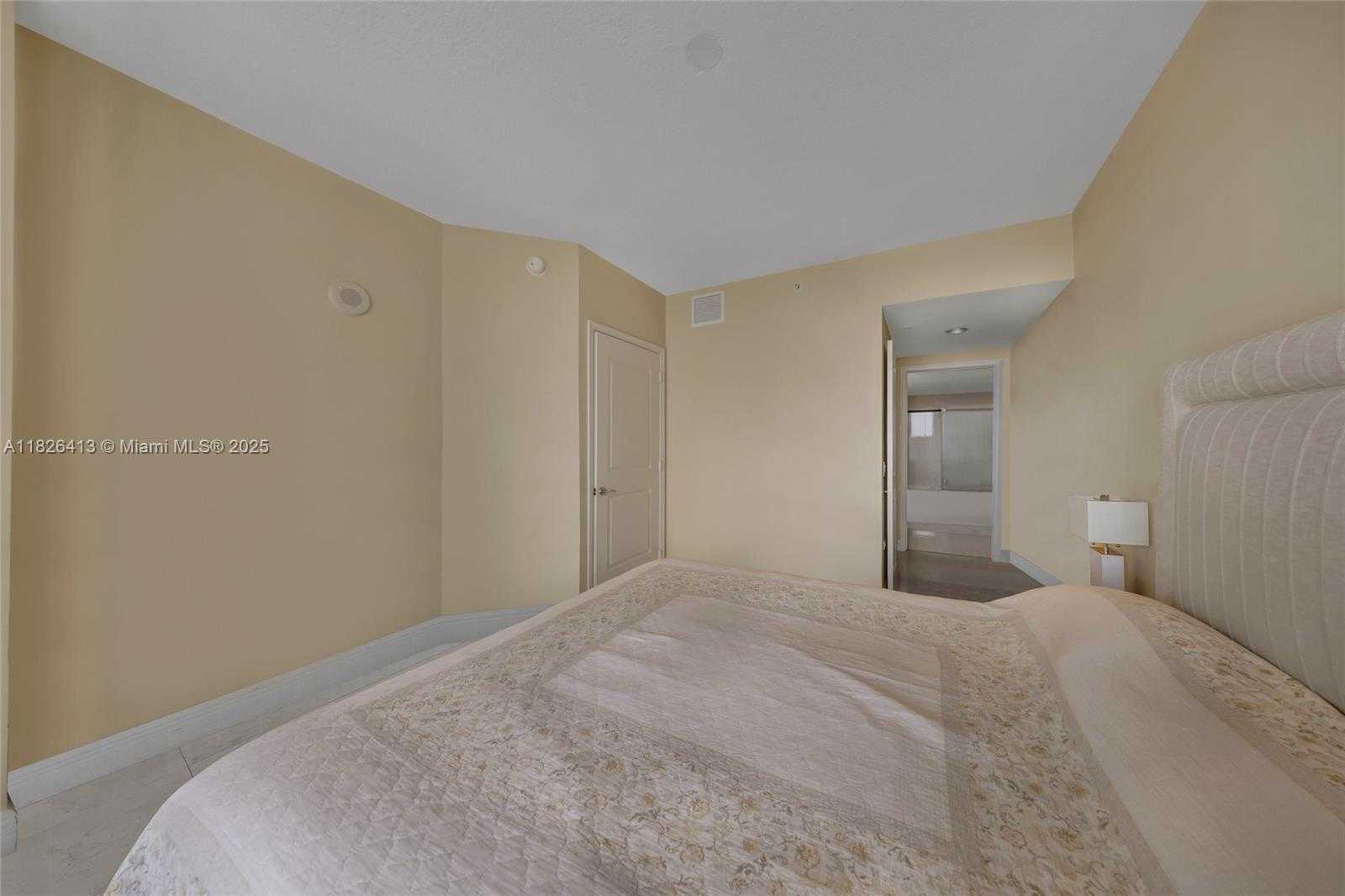 Small Image of 480 NORTH EAST 30TH ST #1402, Miami Number 21