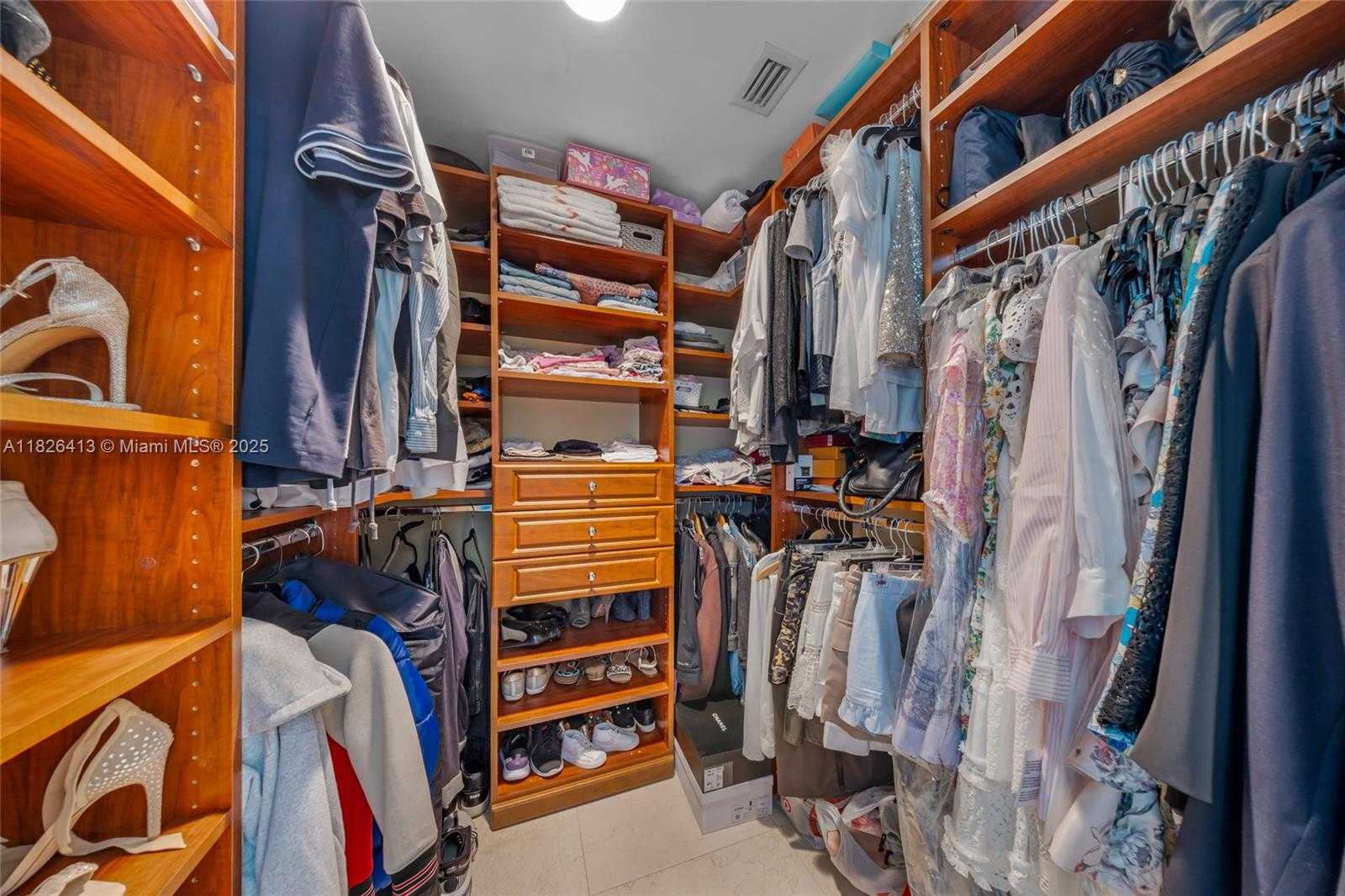 Small Image of 480 NORTH EAST 30TH ST #1402, Miami Number 22