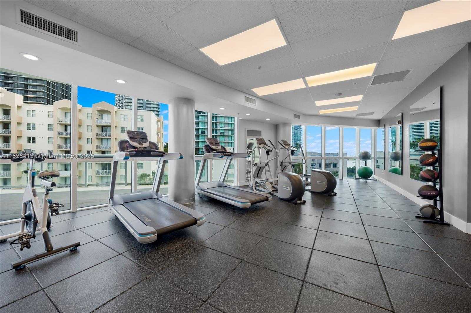 Small Image of 480 NORTH EAST 30TH ST #1402, Miami Number 34
