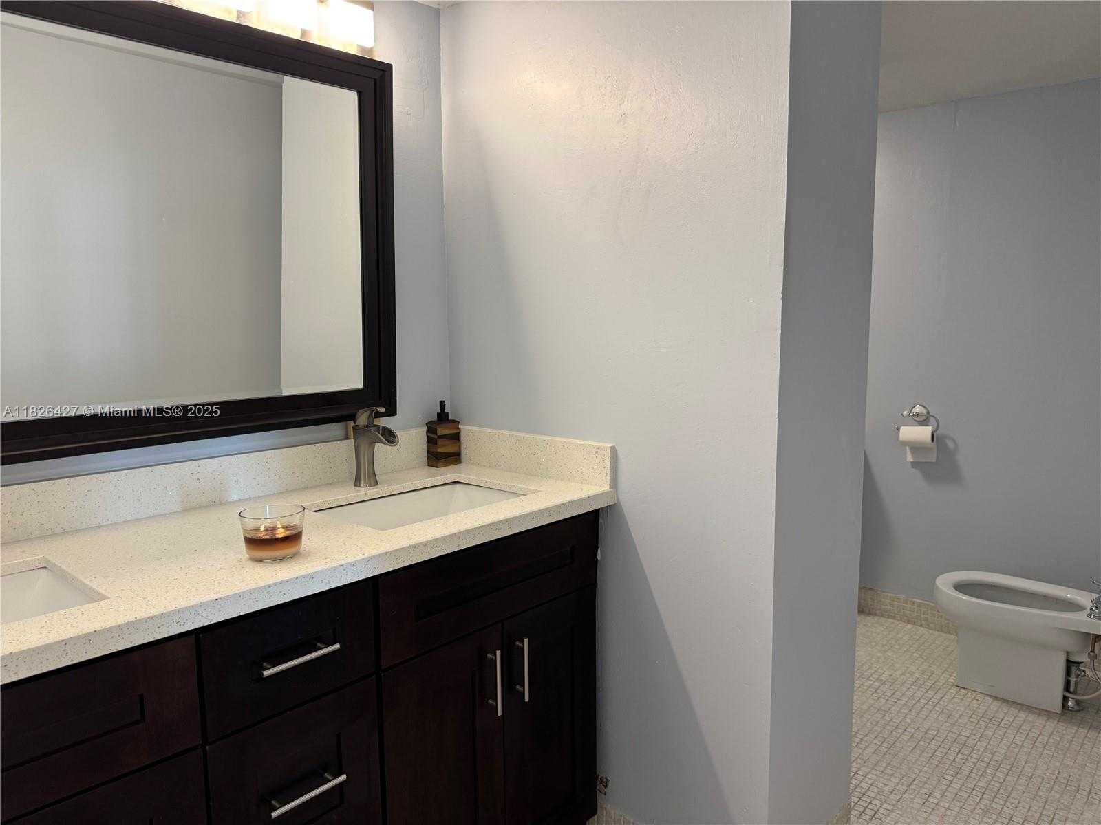Small Image of 2851 NORTH EAST 183RD ST #1903E, Aventura Number 12