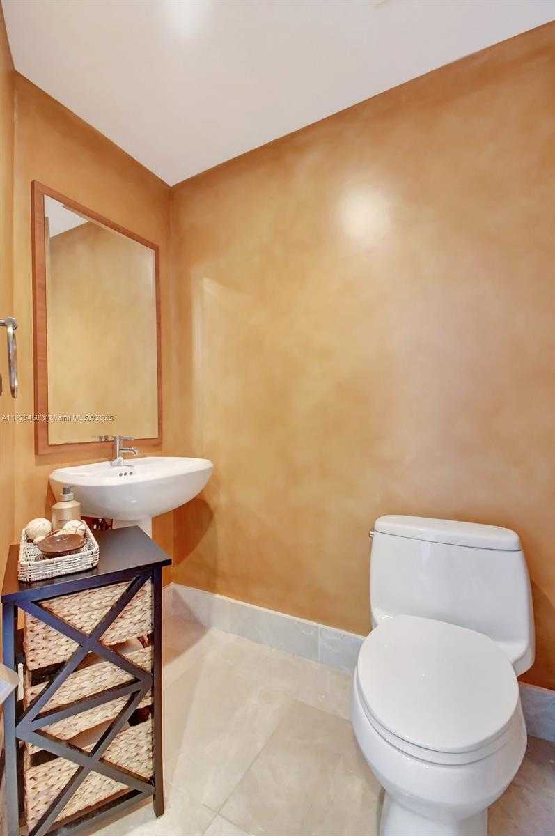Small Image of 17001 COLLINS AVE #2006, Sunny Isles Beach Number 19