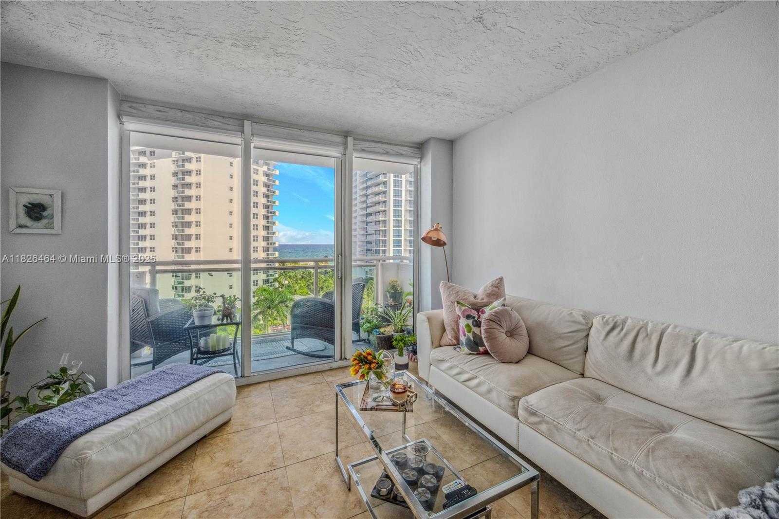 Small Image of 3000 SOUTH OCEAN DR #702, Hollywood Number 14