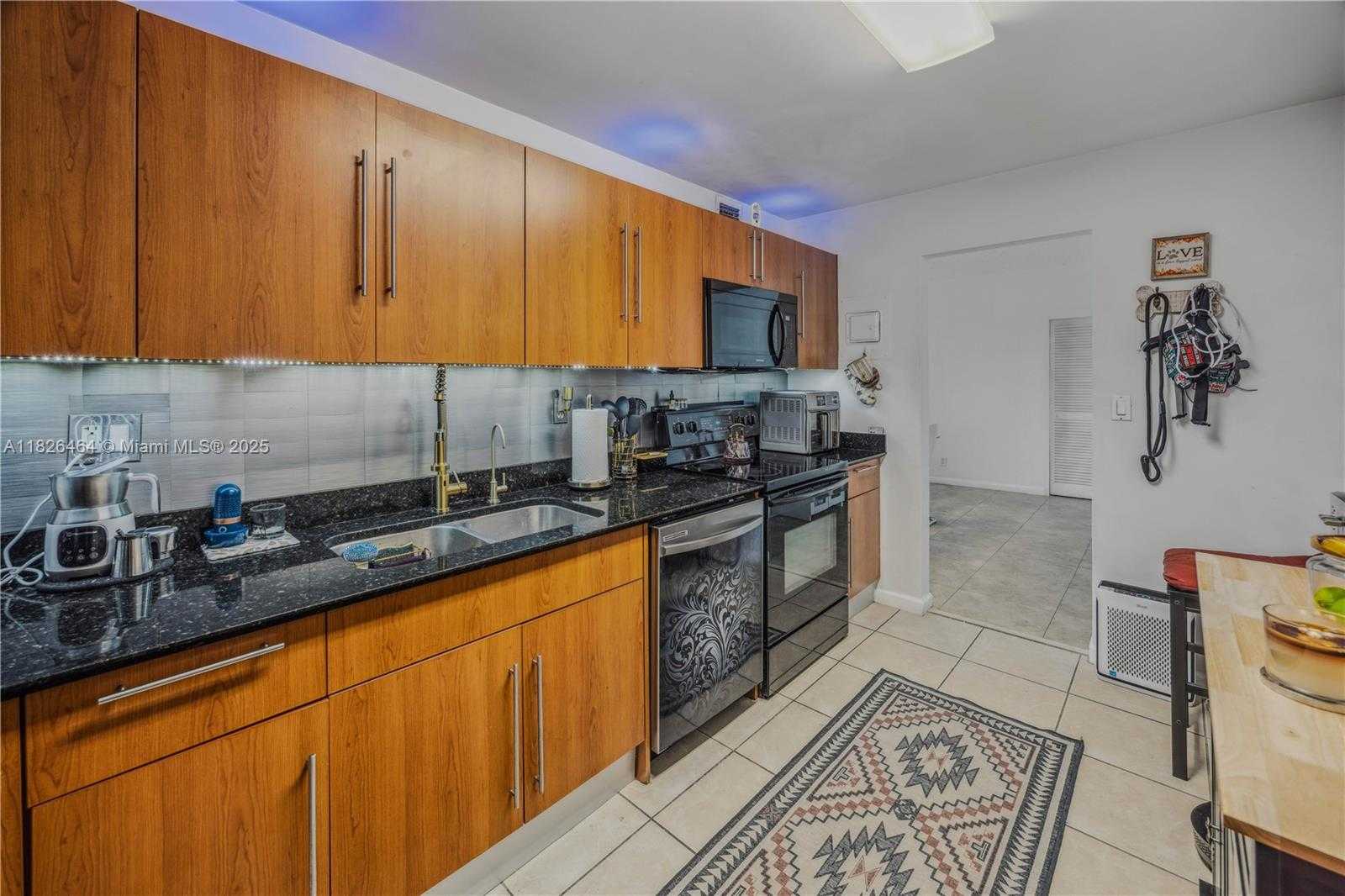 Small Image of 3000 SOUTH OCEAN DR #702, Hollywood Number 20