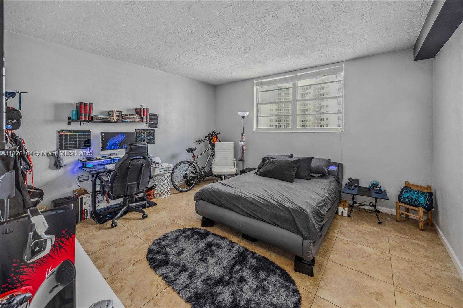 Small Image of 3000 SOUTH OCEAN DR #702, Hollywood Number 26