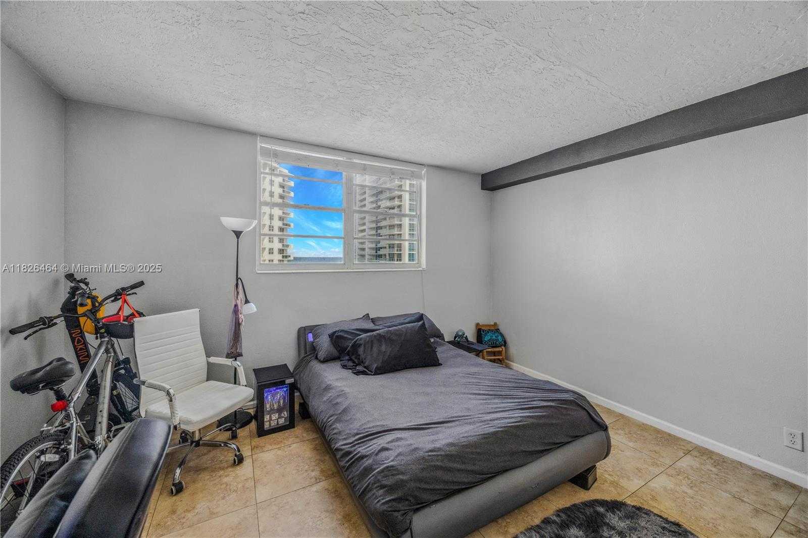 Small Image of 3000 SOUTH OCEAN DR #702, Hollywood Number 28