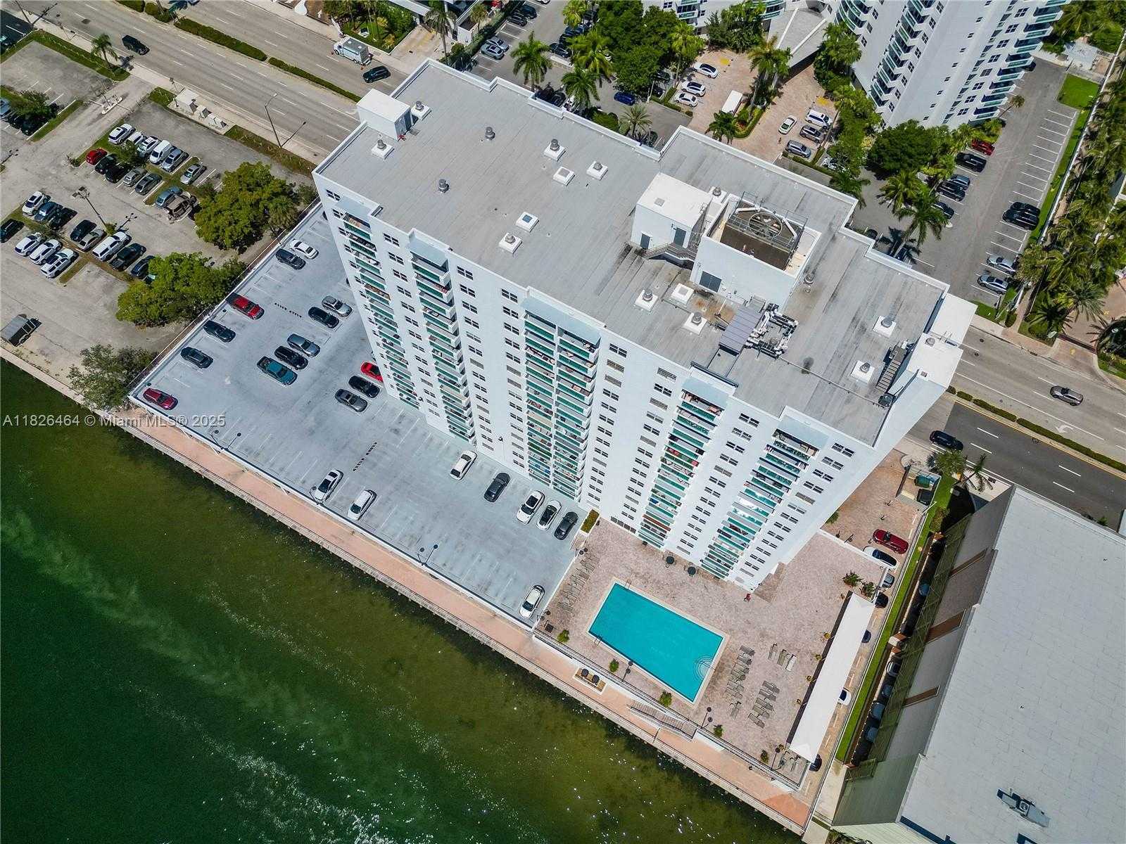 Small Image of 3000 SOUTH OCEAN DR #702, Hollywood Number 40