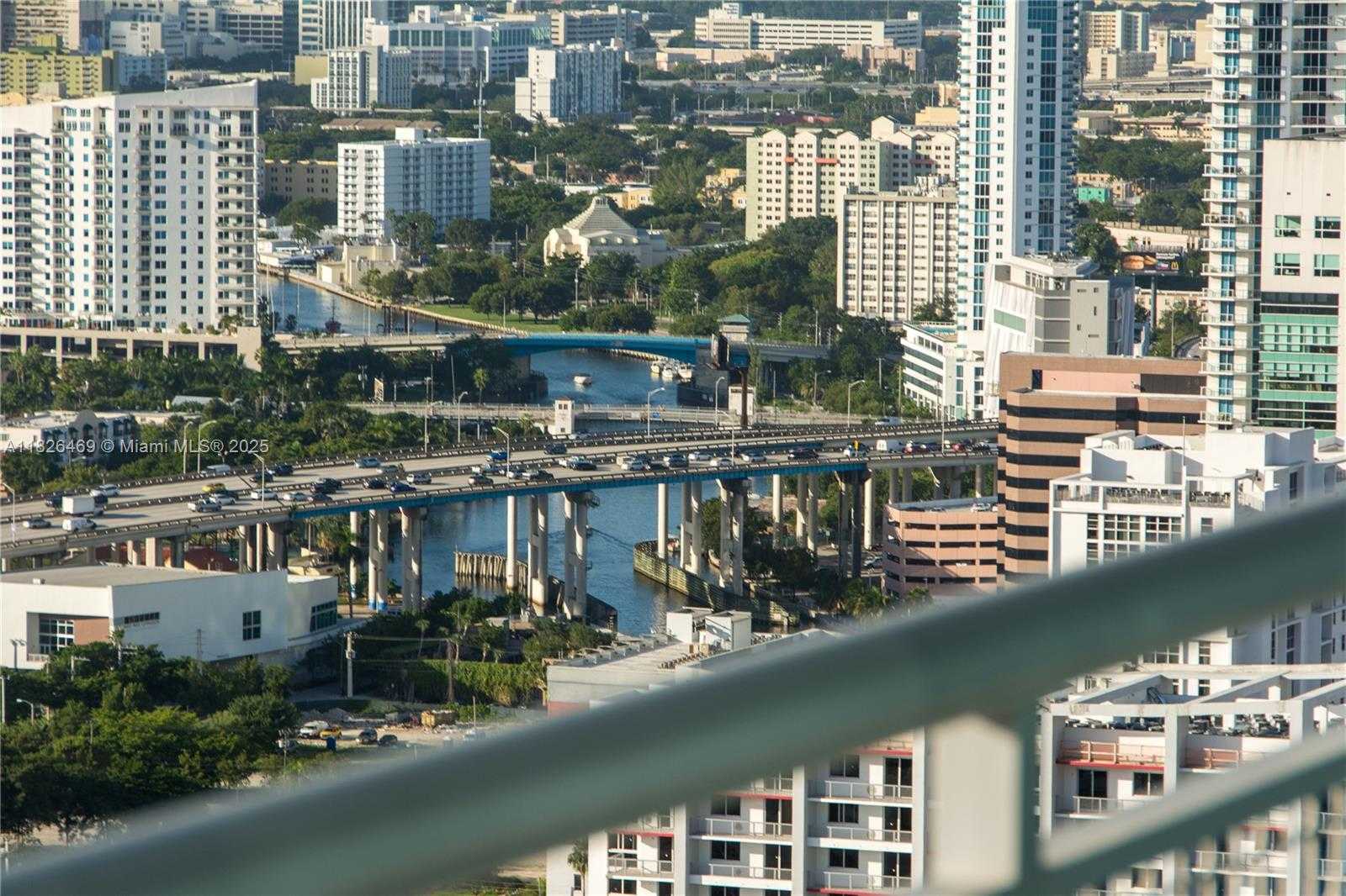 Small Image of 60 SOUTH WEST 13TH ST #3805, Miami Number 11