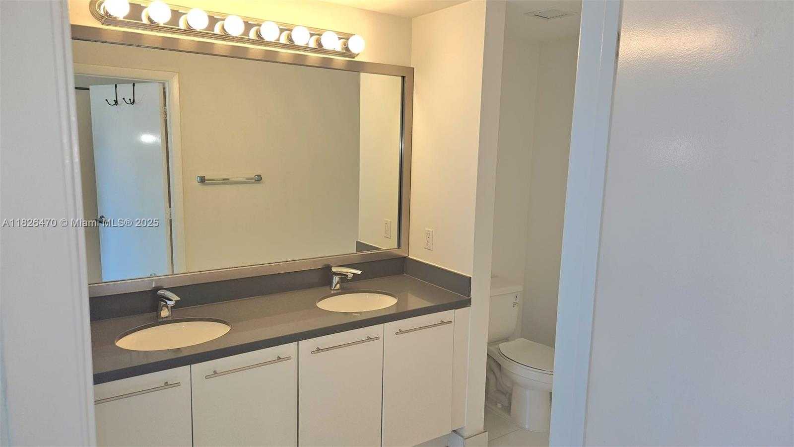 Small Image of 90 SOUTH WEST 3RD ST #4110, Miami Number 12