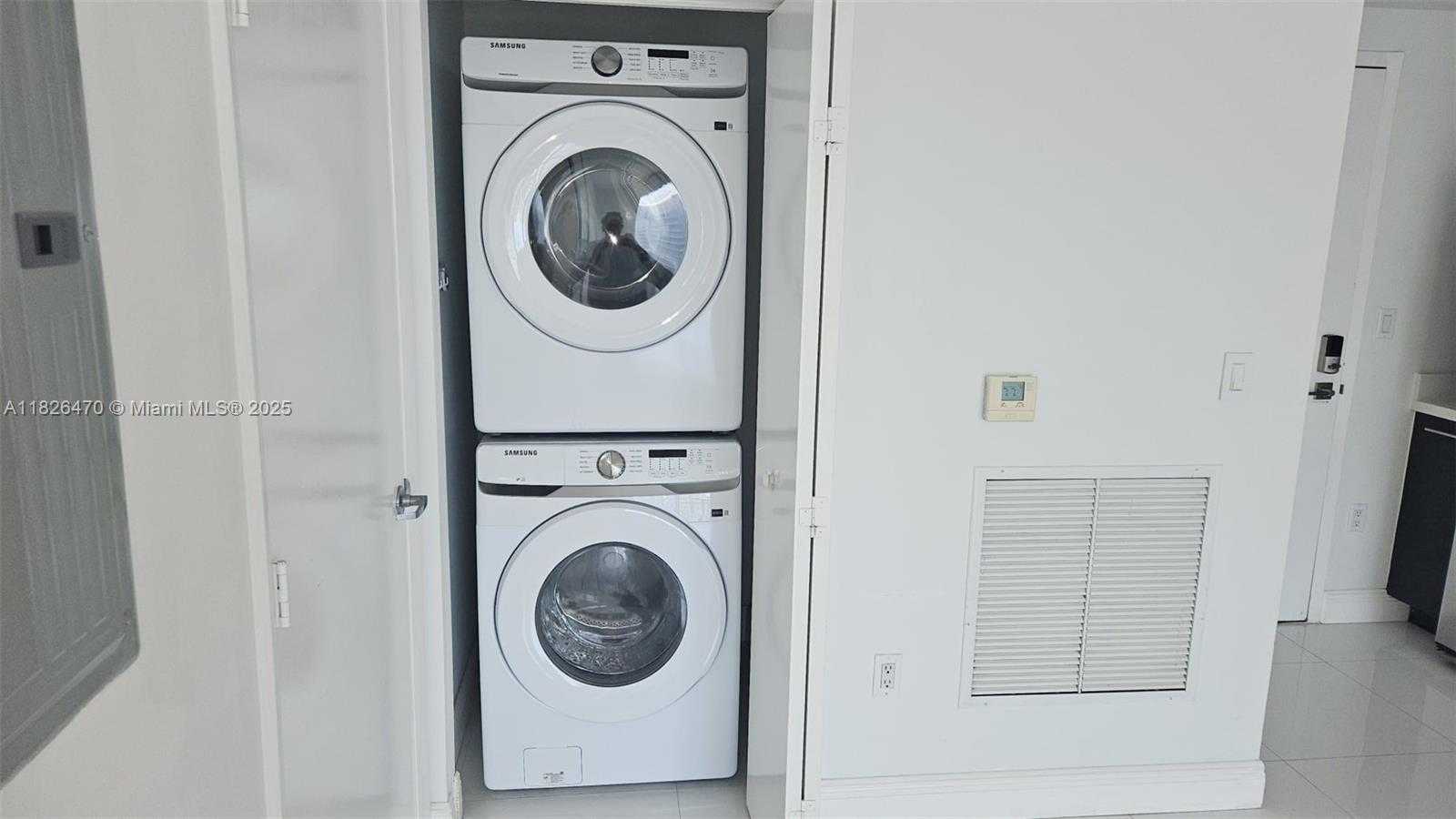 Small Image of 90 SOUTH WEST 3RD ST #4110, Miami Number 15