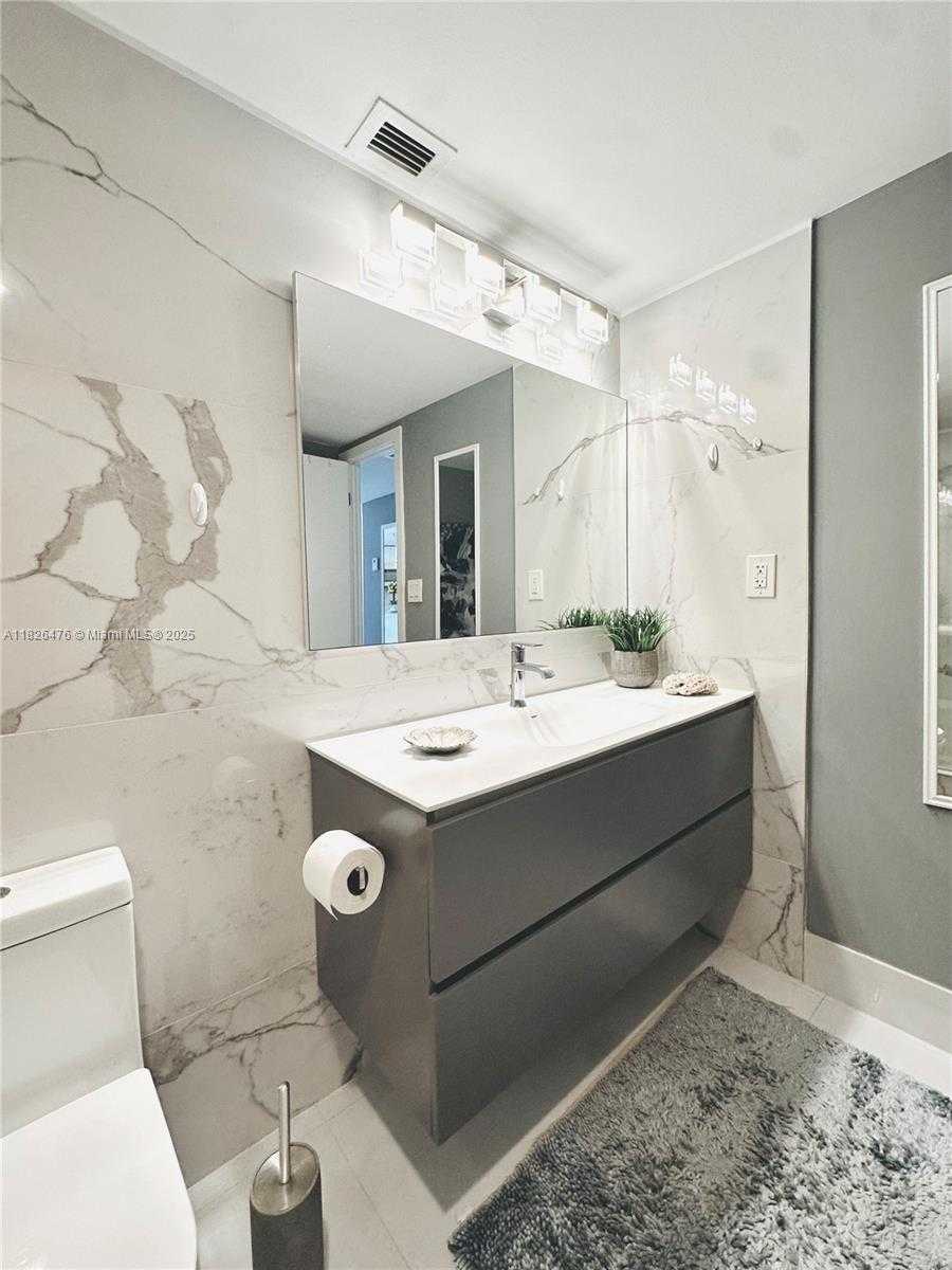 Small Image of 19390 COLLINS AVE #911, Sunny Isles Beach Number 23