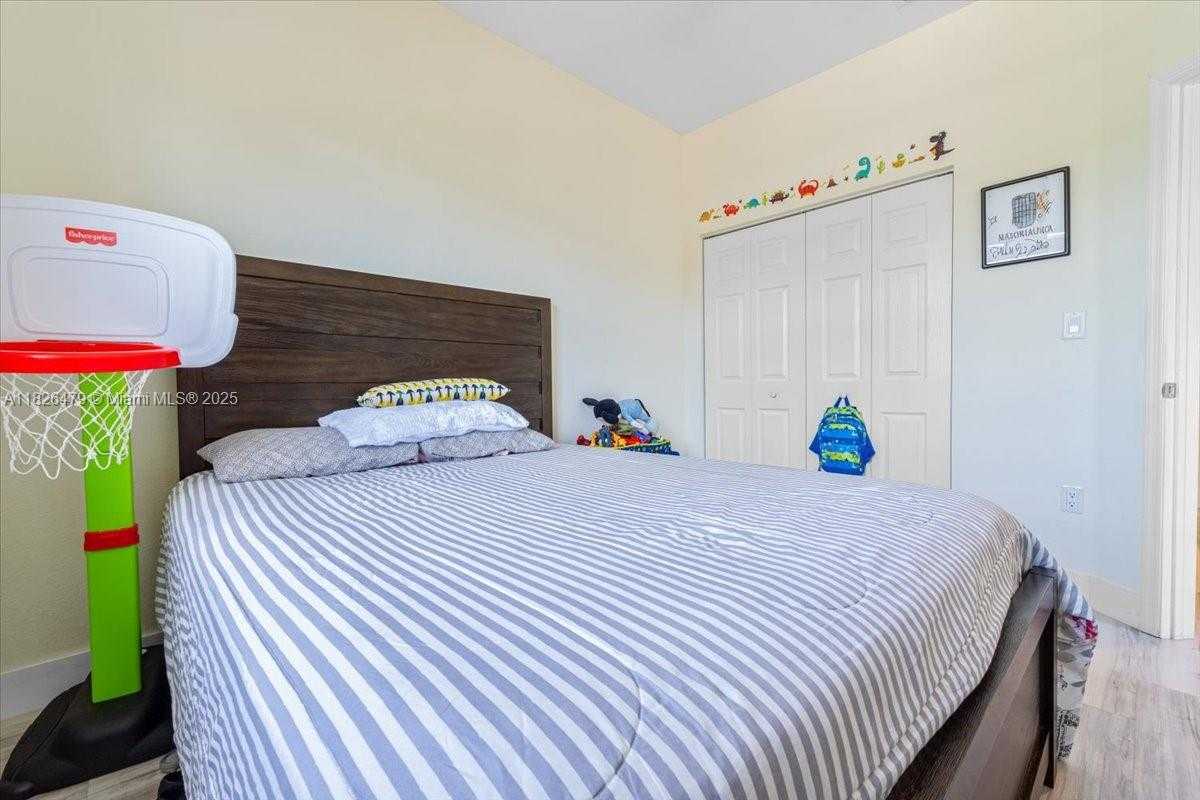 Small Image of 11525 SOUTH WEST 248TH TER, Homestead Number 21