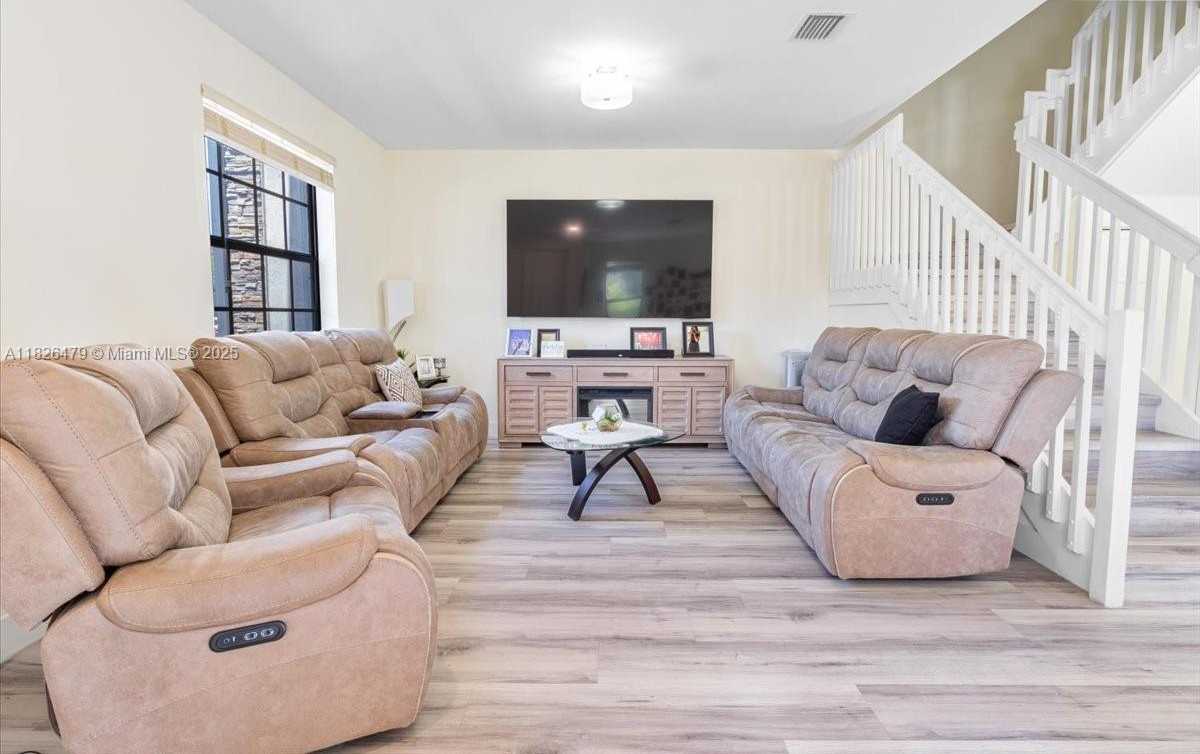 Small Image of 11525 SOUTH WEST 248TH TER, Homestead Number 6